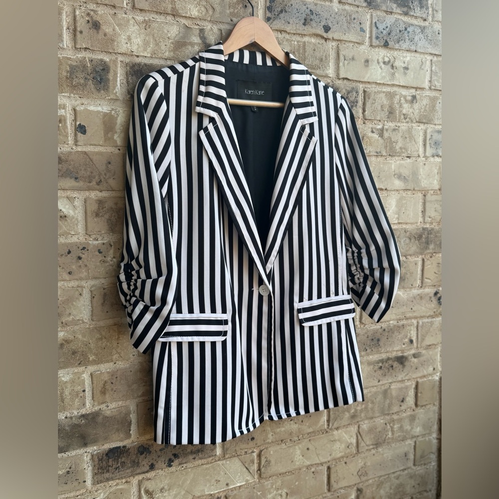 Karen Kane Black and White Striped Blazer Size Medium - Picture 3 of 8